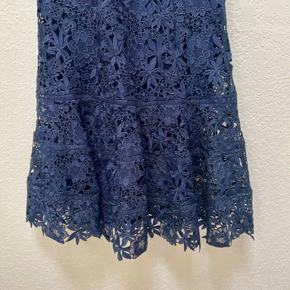 Bardot Navy Blue Floral Guipure Lace High Neck Tiered Cocktail Dress Size 12 - Picture 3 of 9
